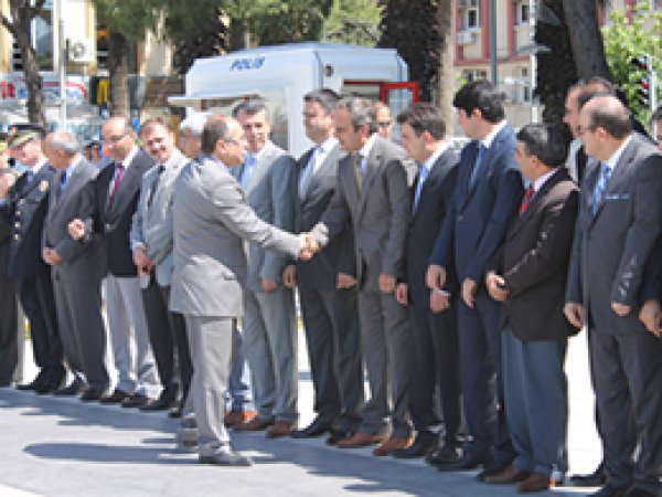 Manisa Valiliği'ne Atanan Savaş Göreve Başladı