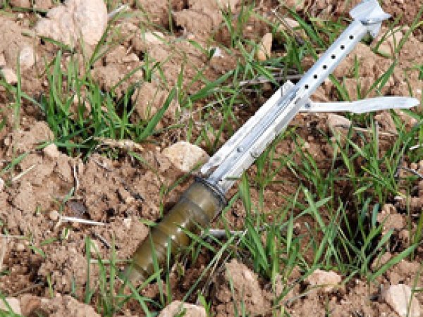 Evin Bahçesinde 'Roket Mermisi' Bulundu