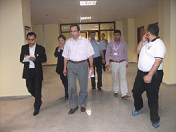 Hastanelere Gece Denetimleri Sürüyor