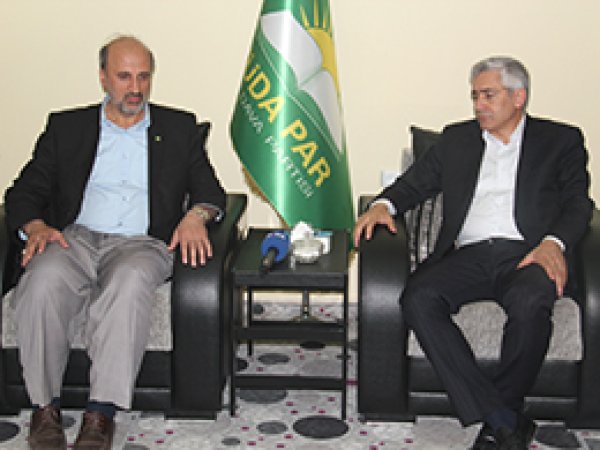 Hüda-Par: Apo Serbest Bırakılsın Hatta Meclise Girsin
