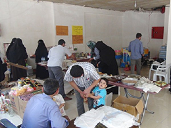 Mersin'de Fakir Öğrenciler Yararına Kermes