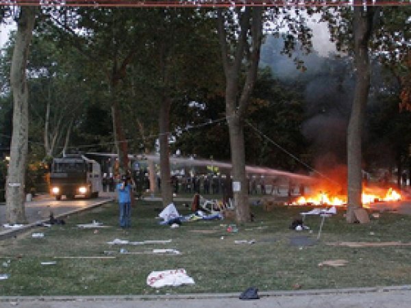 Gezi Parkı'ndaki Eylemcilere Müdahale