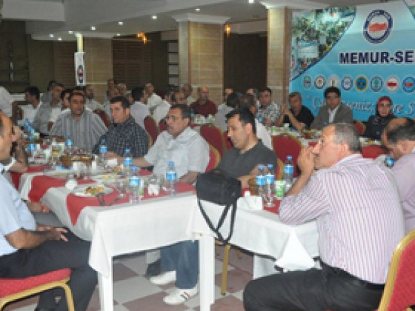 Memur Sen Batman İl Divan Toplantısı Yapıldı