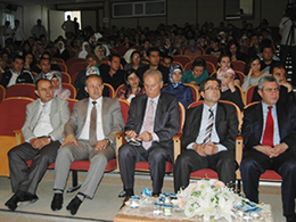 Yaşlanan Dünyaya Genç Bakış