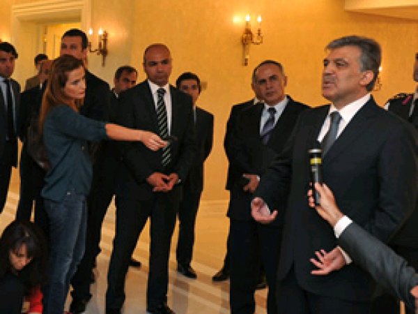 Gül: Demokrasi Sadece Seçim Demek Değildir