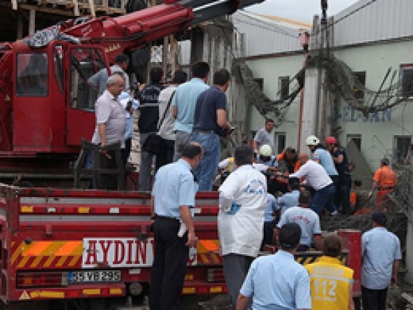 Samsun'da Fabrika İnşaatı Çöktü: 2 Ölü