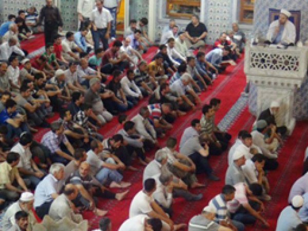 Miraç Kandili Dualarla İhya Edildi