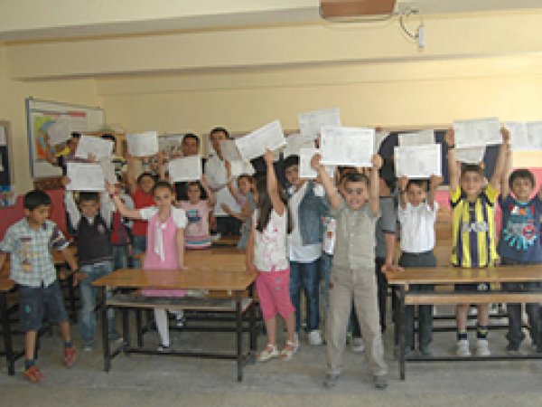 'Uzmanlar Karne Psikolojisi Konusunda Uyarıyor'