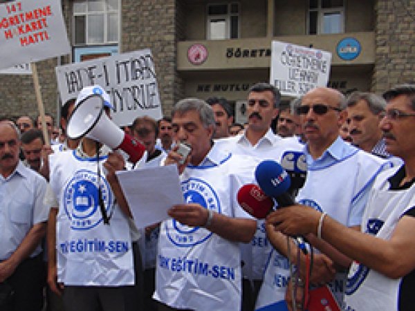 Elazığ'da Öğretmene Yapılan Saldırı Kınandı