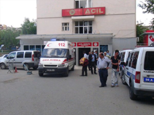 Bitlis Karayolunda Kaza: 1 Ölü, 2 Ağır Yaralı