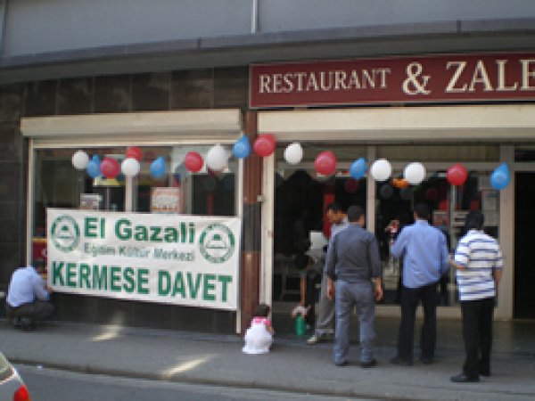 El Gazali Derneği Kermesi Programla Sona Erdi