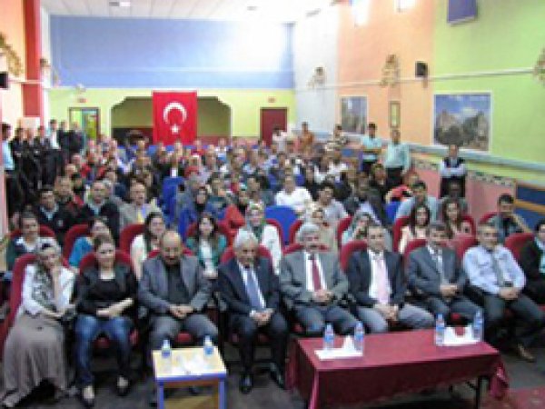Öğrenciler Mahkumlarla Bir Araya Geldi