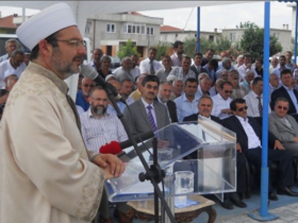 Görmez: Kur'an'ın Her Harfinde Hikmet Var