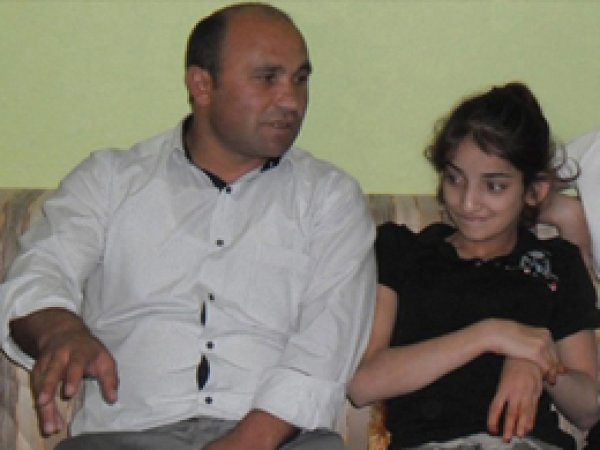 Engelli Kız Çocuğu için Yardım Topladılar