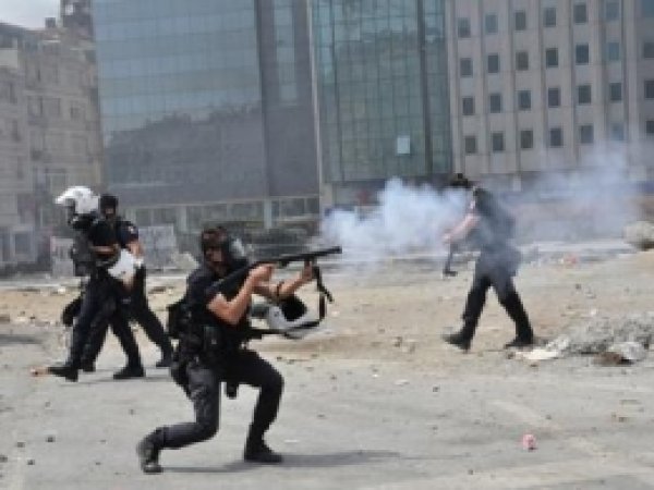 İstanbul Polisinin Tayinleri Durduruldu