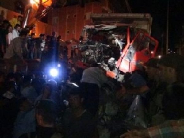 Cizre'de Kamyon Araç Biçti: 2 Ölü, 5 Yaralı