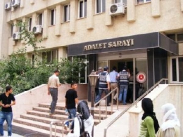 Batman'da Hırsızlık Yapan 2 Kişi Tutuklandı