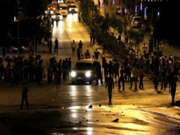 Adana'da Gezi Eylemcilerine Baskın