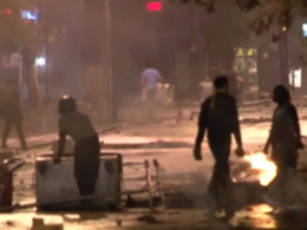 Ankara'da Gezi Parkı Eylemcilerine Polis Müdahale Etti