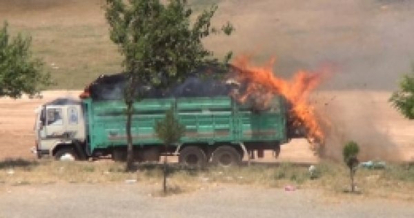 Sigara İzmariti Koca Kamyonu Yakıyordu