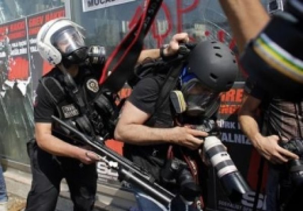 Gözaltına Alınan 27 Kişi Serbest Bırakıldı