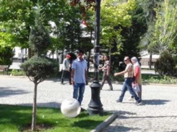 Karpuz Ampuller Tehlike Saçıyor