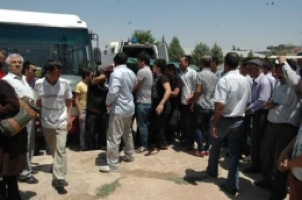 Boğulan Afganlı Genç Defnedildi 