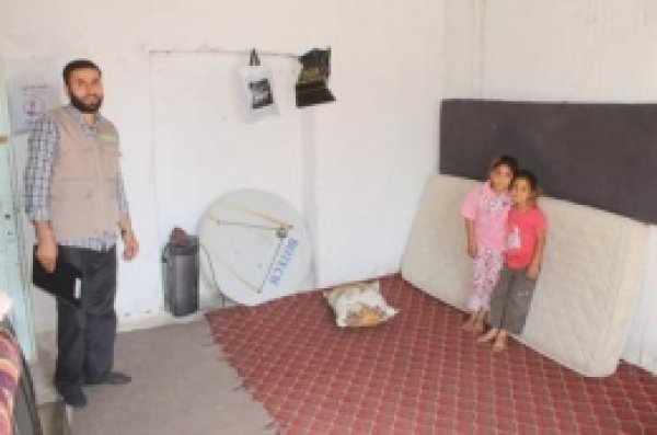 Suriyeli Ailelere Rahmet Eli Sahip Çıkıyor