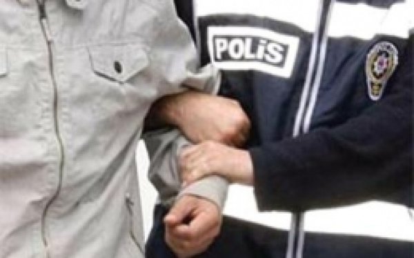 Dolandırıcılar Bankada Yakalandı