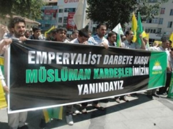 'Emperyalist Darbeye Karşı Müslüman Kardeşlerimizin Yanındayız'