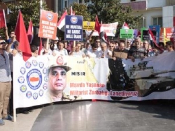 Manisa'dan Mısır'a Destek