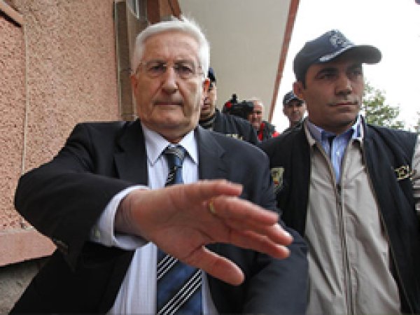 İşte Çevik Bir’in Çalışma Grubu 