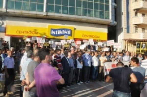 Mardin'den Katliama Tepki Ve Mursi'ye Destek 