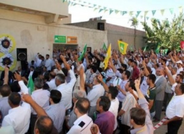 Hüda Par'dan Midyat'ta Coşkulu Açılış 