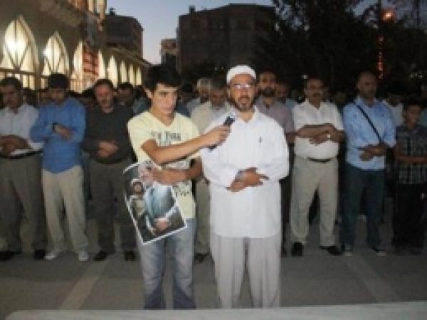 Van'da Mısır Katiamı için Gıyabi Cenaze Namazı Kılındı