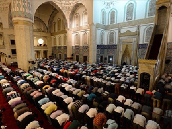 Ramazan'da İlk Teravih Kılındı