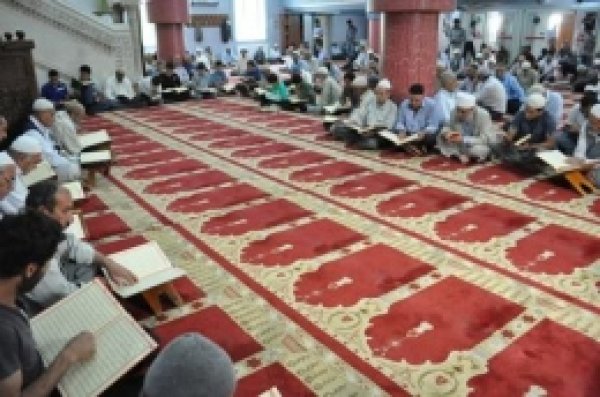 Camilerde Mukabeleye Yoğun İlgi