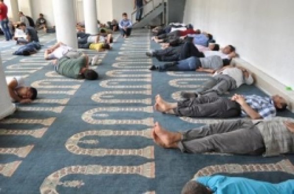 Camii Palas Devri Başladı