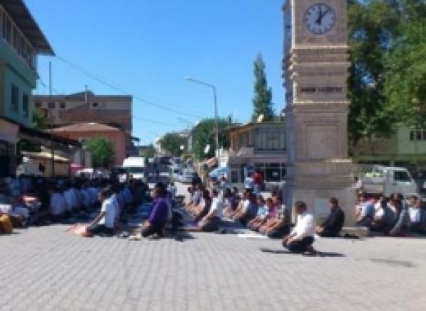 Sason'da Gıyabi Cenaze Namazı Kılındı