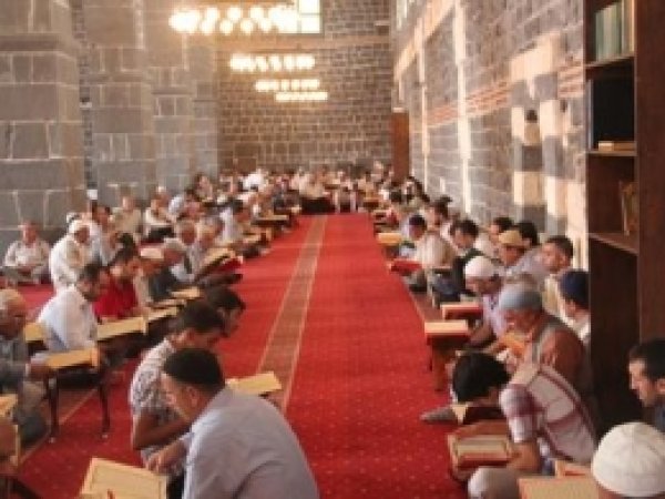 Mukabele Programlarına Yoğun İlgi