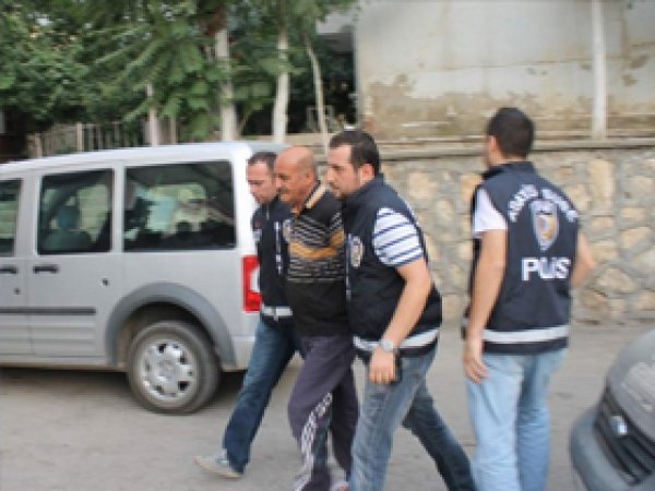 BDP'li Abdullatif Ç'ye Cinsel İstismar Suçlaması