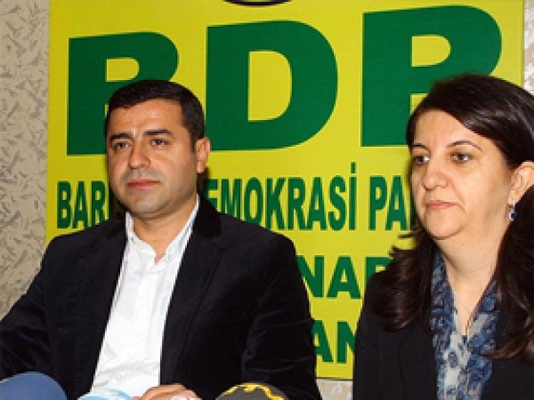 BDP Heyeti İmralı'ya Gitti