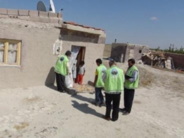 Konya Umut Kervanı Fakirlerin Yüzünü Güldürdü