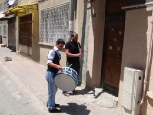 Ramazan Davulcuları Tahsilâta Çıktı