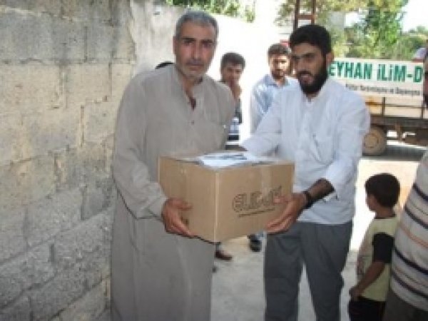 Ceyhan'da Suriyeli Mültecilerin Yüzü Güldü