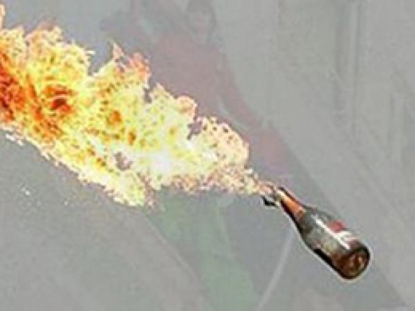Yediveren Derneği'ne Molotoflu Saldırı