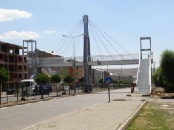 Solhan'in İlk Üst Geçidi Yapıldı