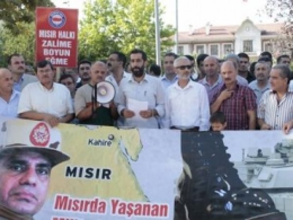 Manisa'dan Katliama Lanet