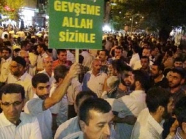 Bingöllüler Mısır Halkının Yanında