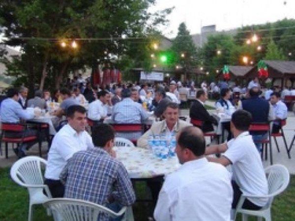 Sendika Temsilcileri ve Yöneticiler İftarda Buluştu